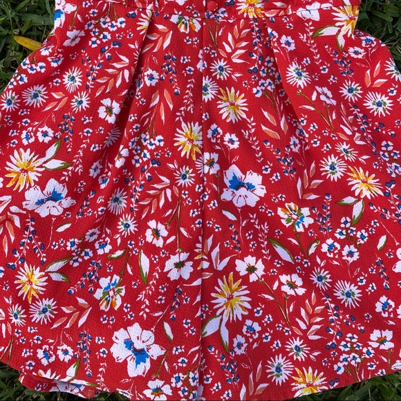 Charlotte Russe red flowery romper - Picture 4 of 4